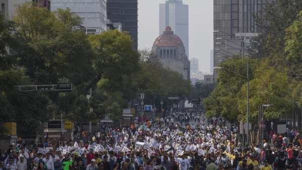 Hacia el Zócalo
