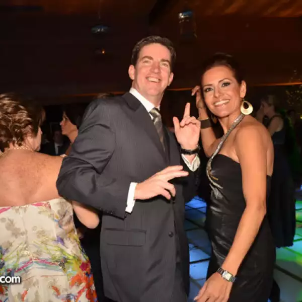 Erling Lo Insnes,Lele Bayless.