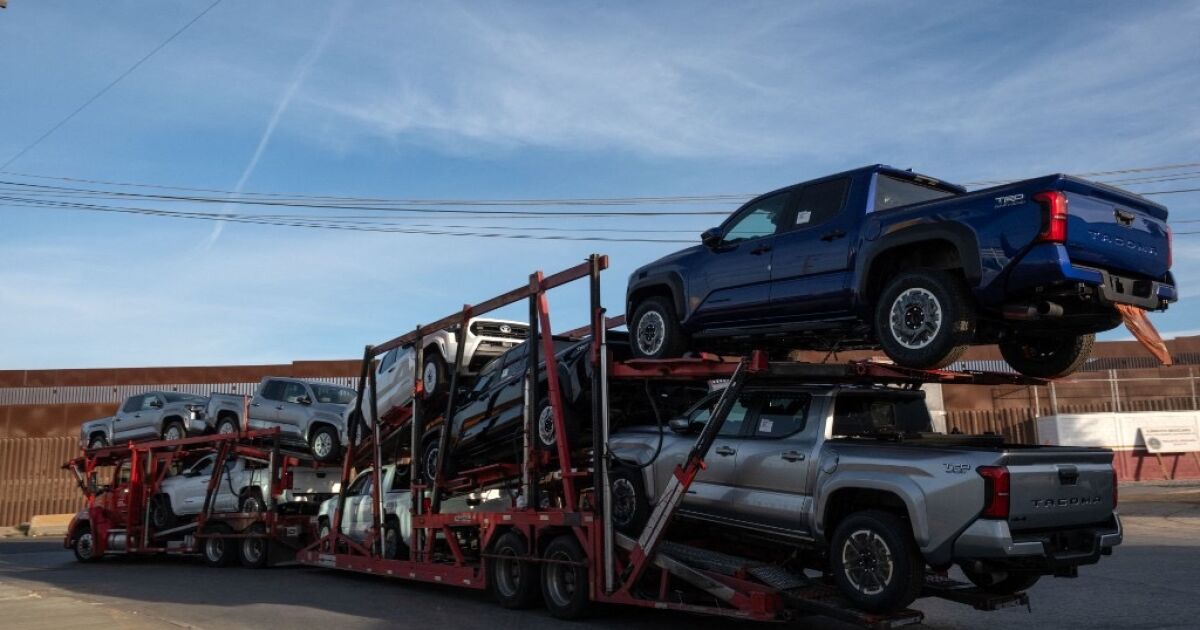 ADIÓS TACOMA: FERROCARRILES MEXICANOS SUFREN GOLPE POR SALIDA DE PRODUCCIÓN AUTOMOTRIZ