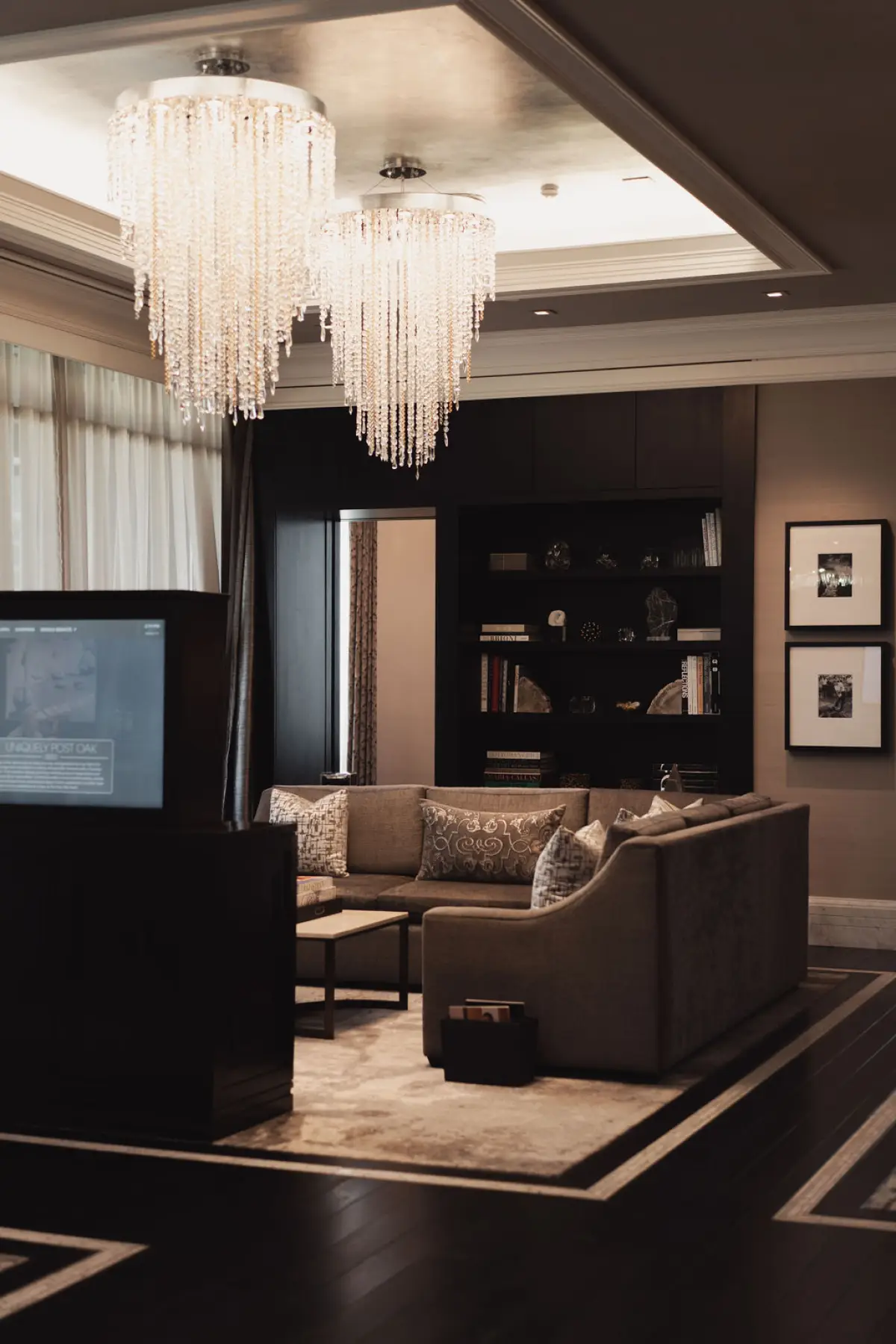 Post Oak Hotel