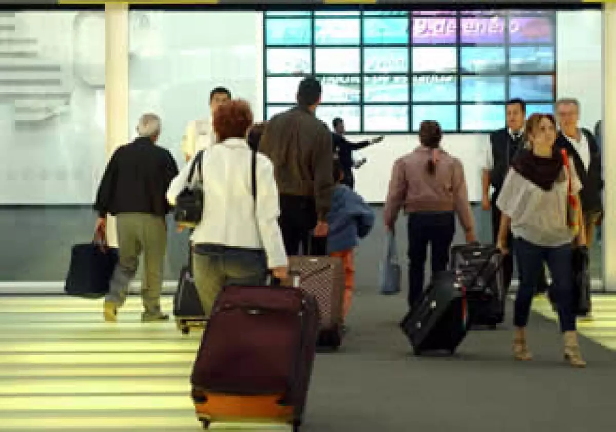 Para 2011 la Canaero anticipa un crecimiento de 3 a 3.5% en el tráfico total de pasaje. (Foto: Notimex)