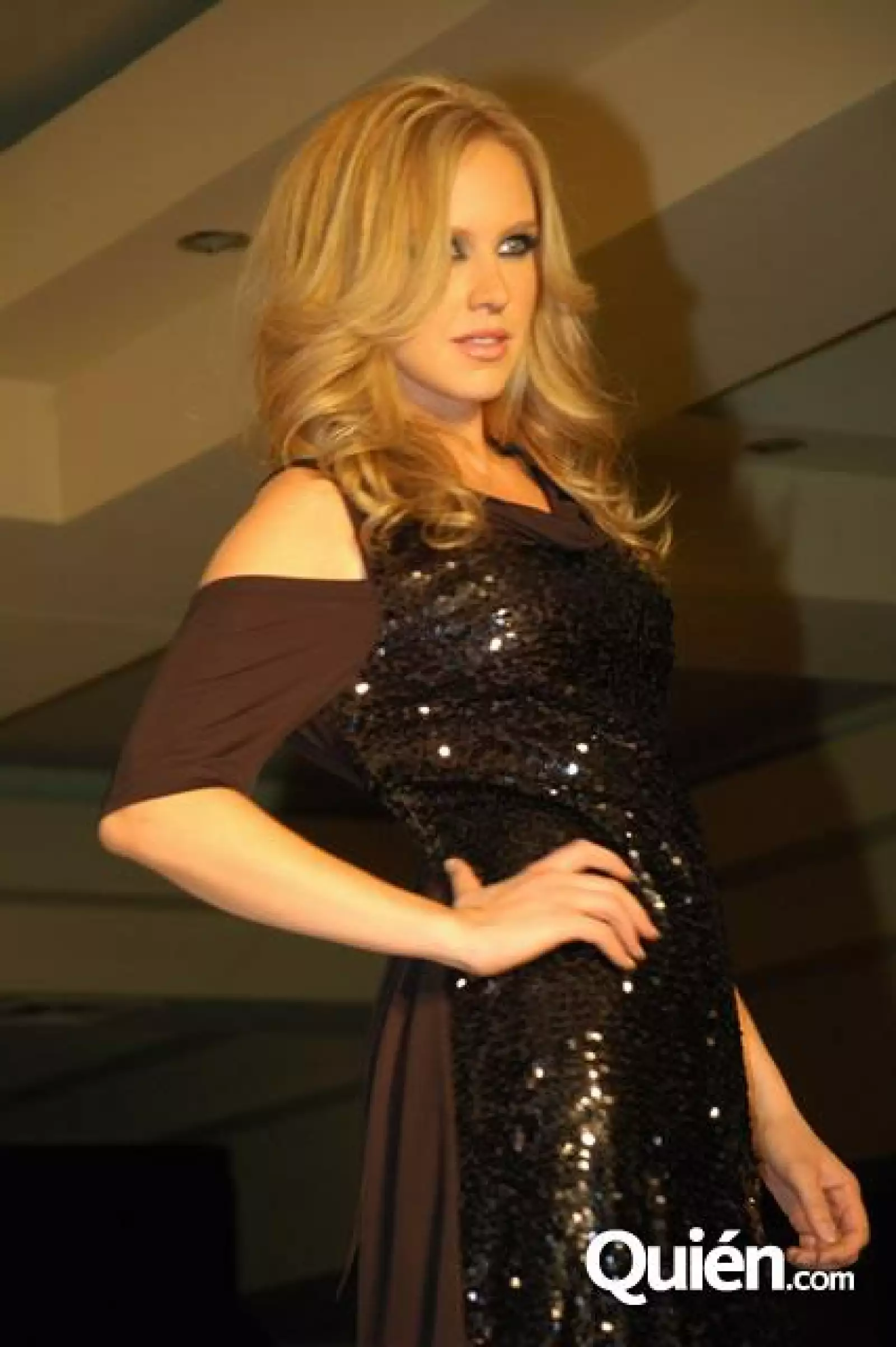 Desfile Elda Watanabe