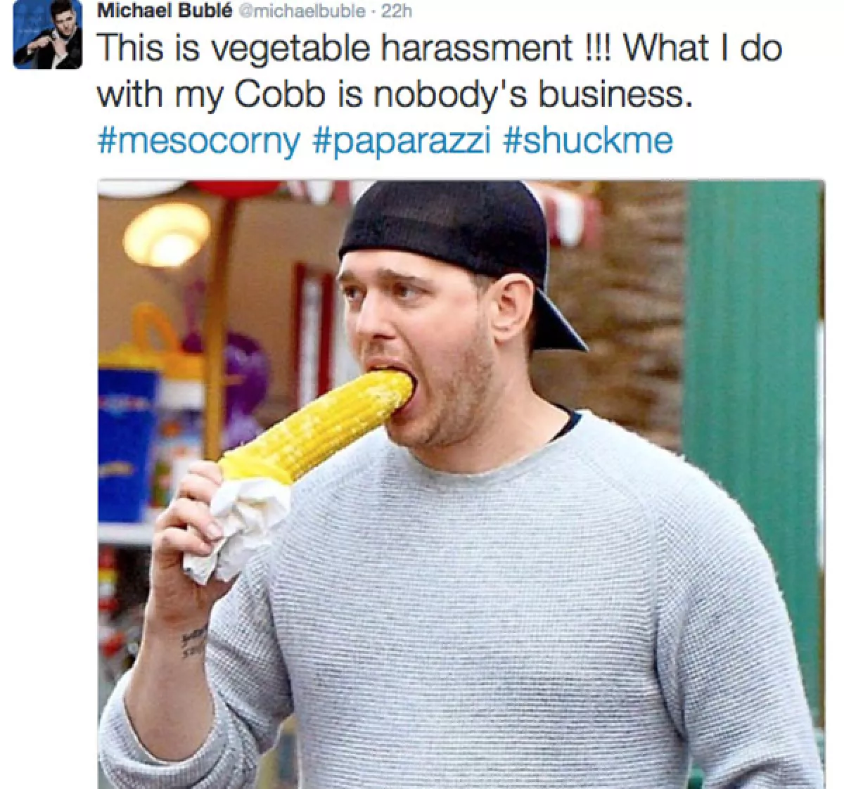 Al final, Michael también se unió a la broma.