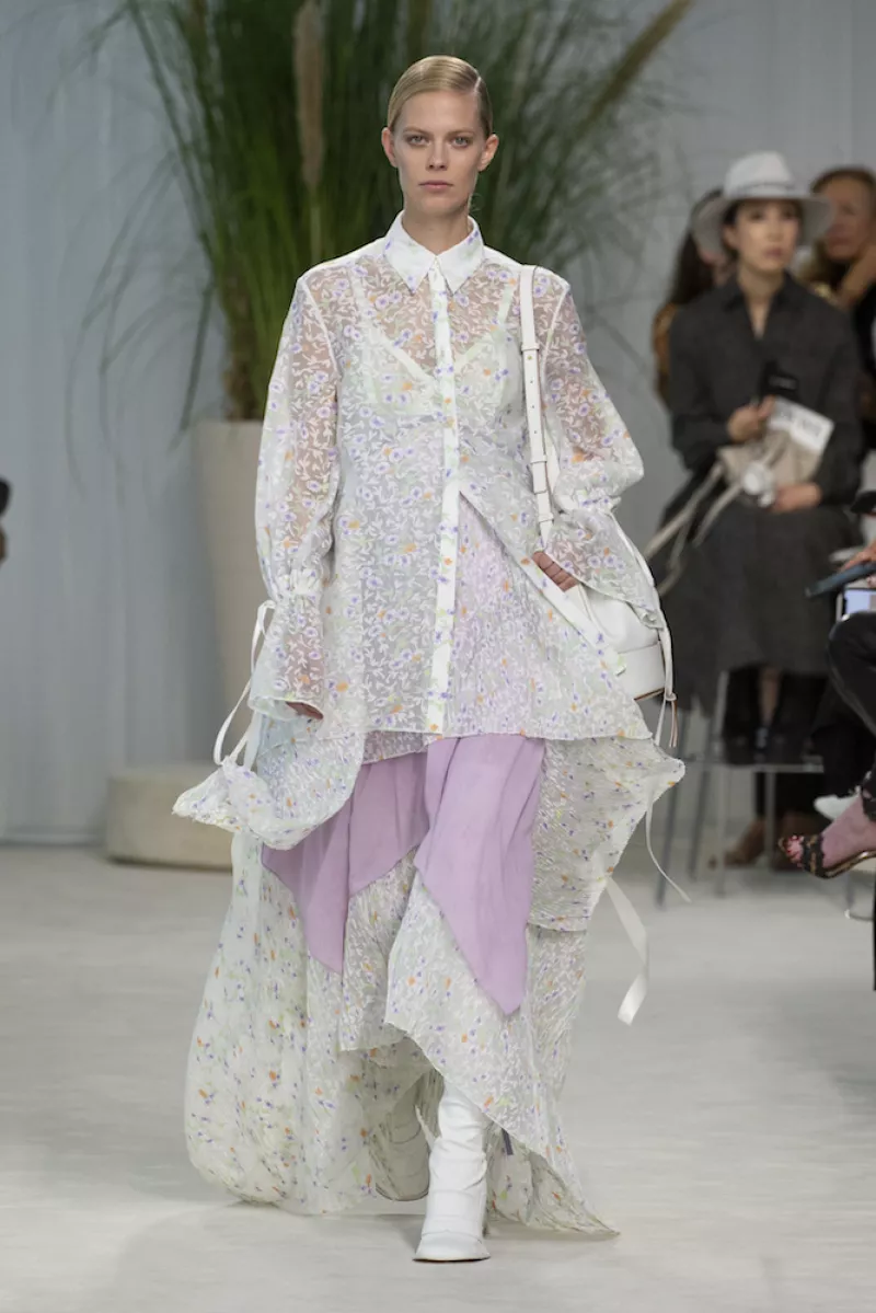 Loewe-Women-SS20-Look-18.jpg