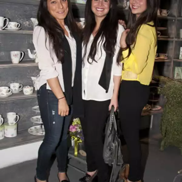 Alexis Jackson y Fernanda y Mariana Castillo