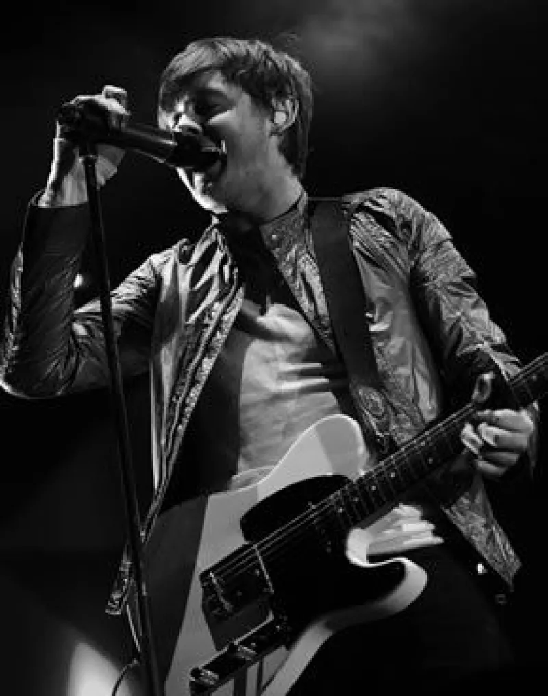 El grupo británico hizo vibrar el Palacio de los Deportes en la Ciudad de México