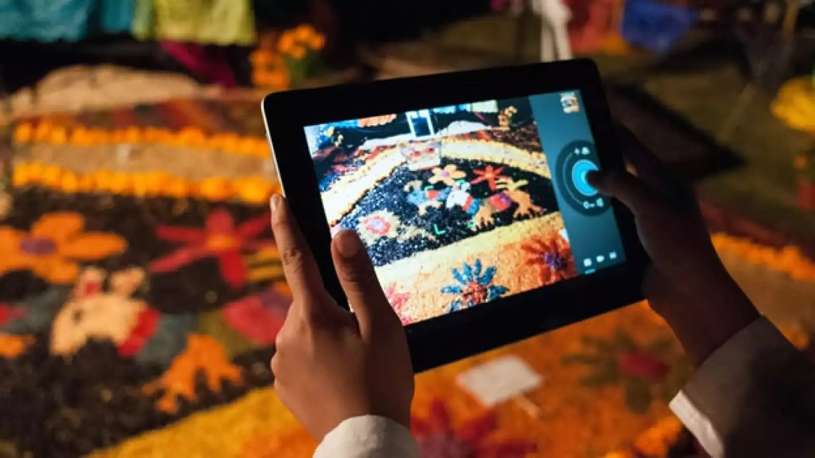 La UNAM recibe las ofrendas de muertos