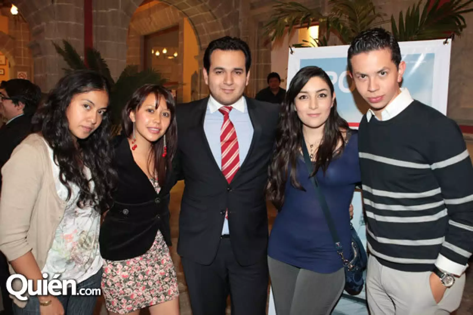 Christian Martínez, Lorena Lina, Elie Villeda, Paola Ascencio y José Pérez