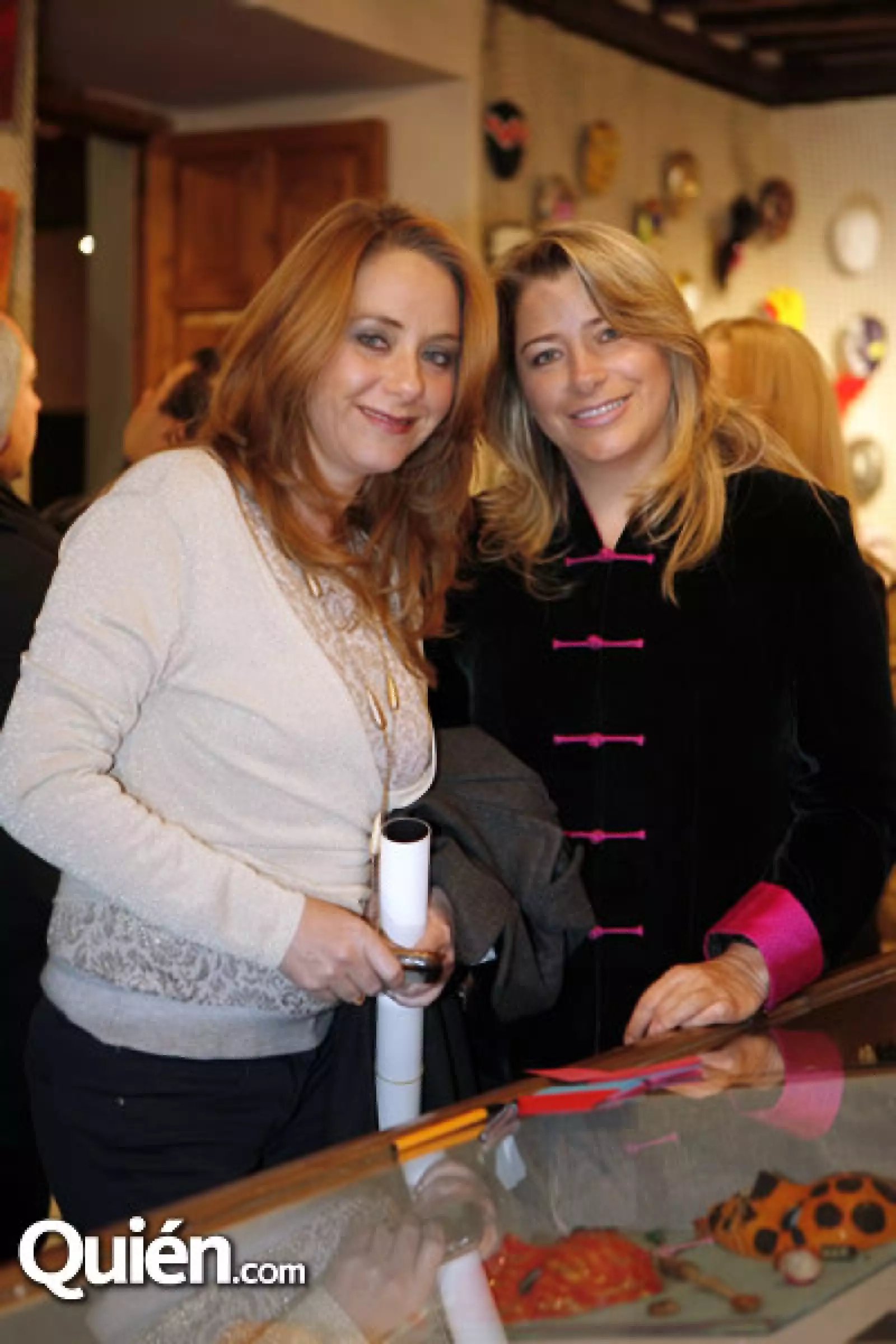 María Luz Ezquerra,Victoria Ezquerra