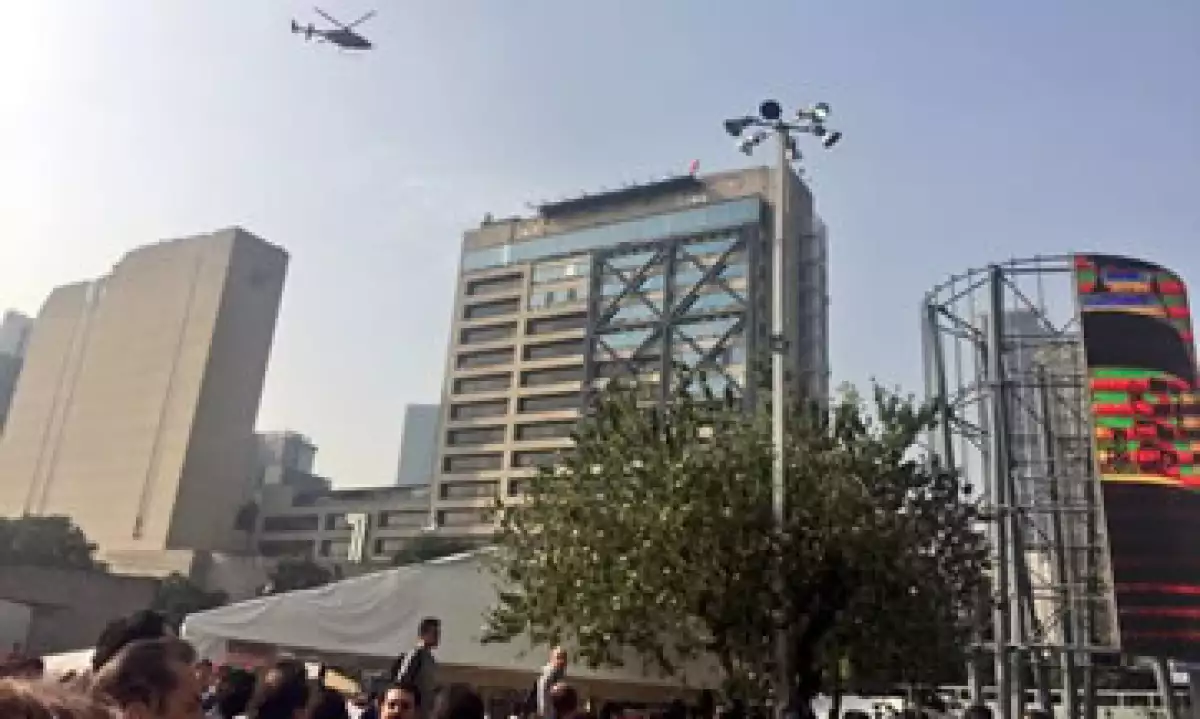 Hiram Almeida Estrada, secretario de Seguridad Pública capitalino, realizó un sobrevuelo de inspección en el DF. (Foto: Foto tomada del Twitter de SSP CDMX )