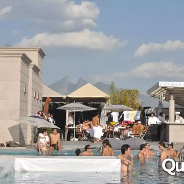 Parador Corona Light