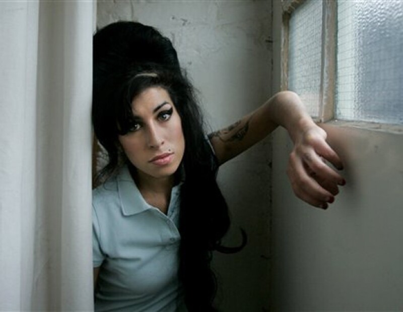 Amy Winehouse hoy cumpliría 28 años, sin embargo, su adicción a las drogas fue su perdición.
