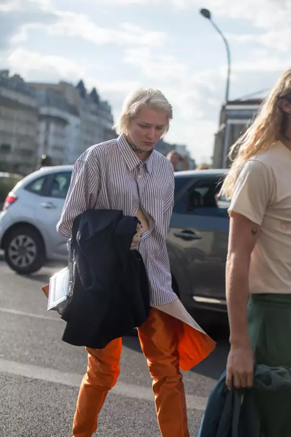 Street Style - Paris Fashion Week - Menswear Spring/Summer 2018 : Day Four