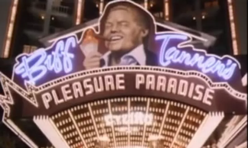 El paraíso del placer, casino que posee el villano de la exitosa película sobre viajes en el tiempo, Biff Tannen (Foto: Youtube)