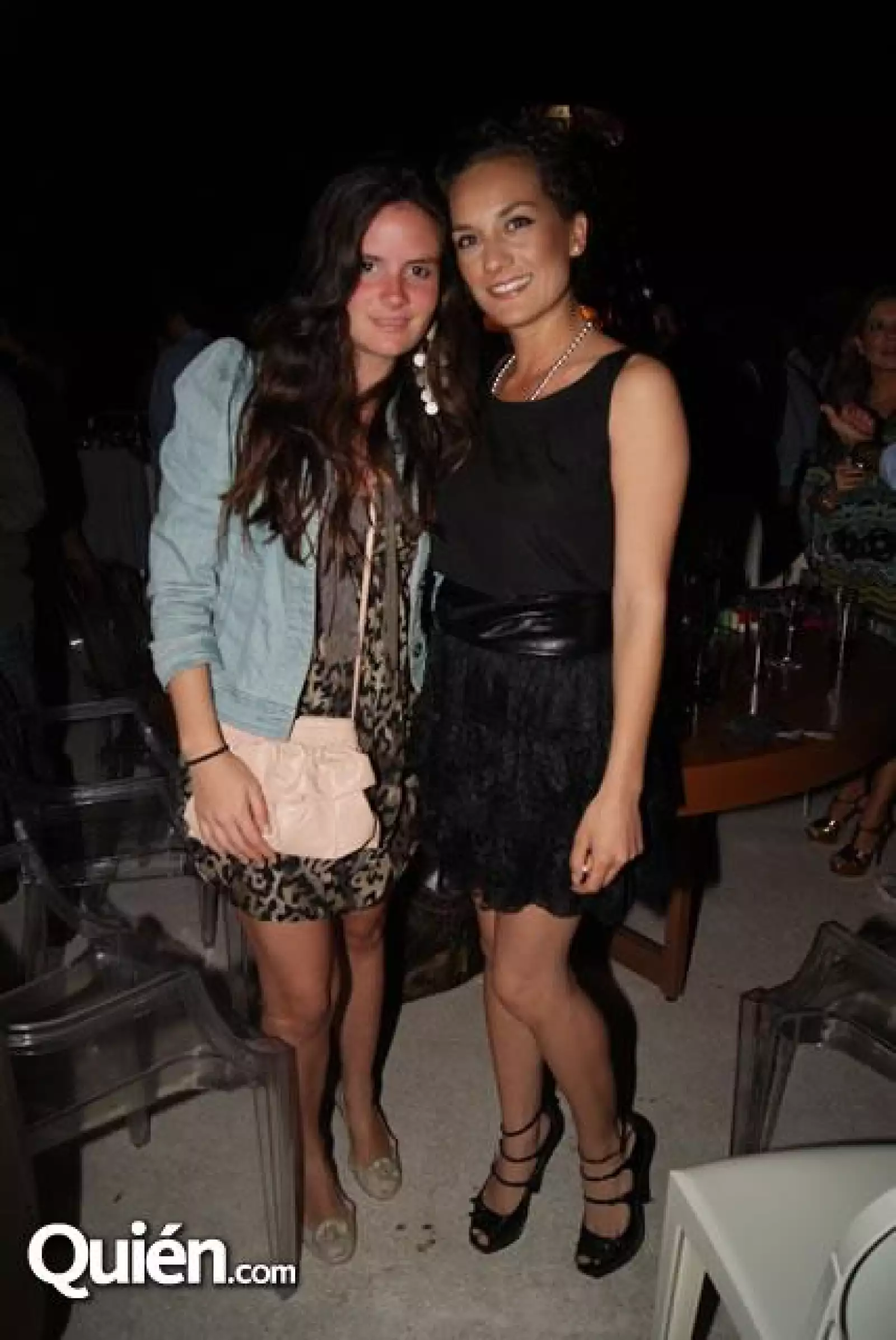 Ximena González,Karla Sáenz