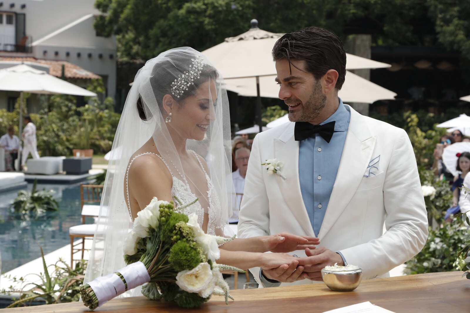 En exclusiva: Las fotos de la boda de Bianca Marroquín y ...