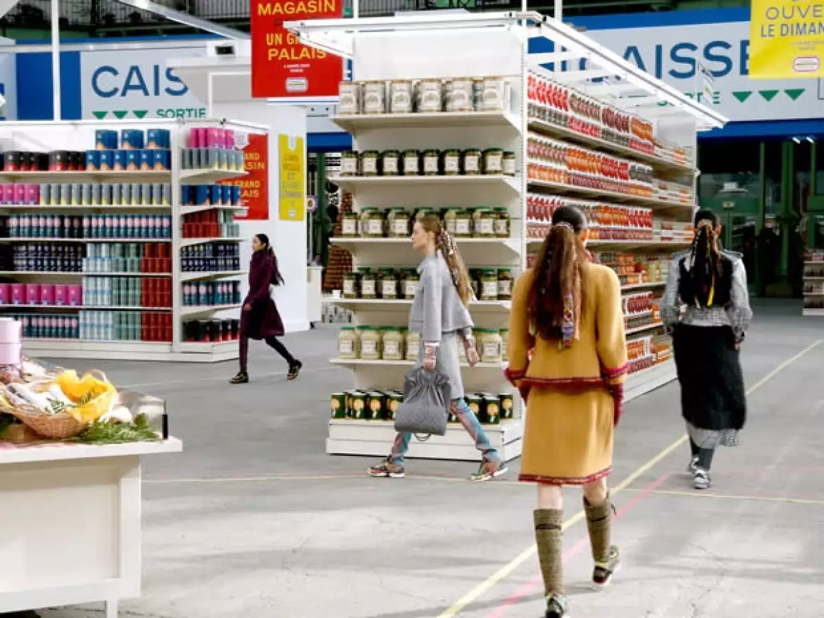 El Grand Palais se transformó en el Chanel Shopping Centre.