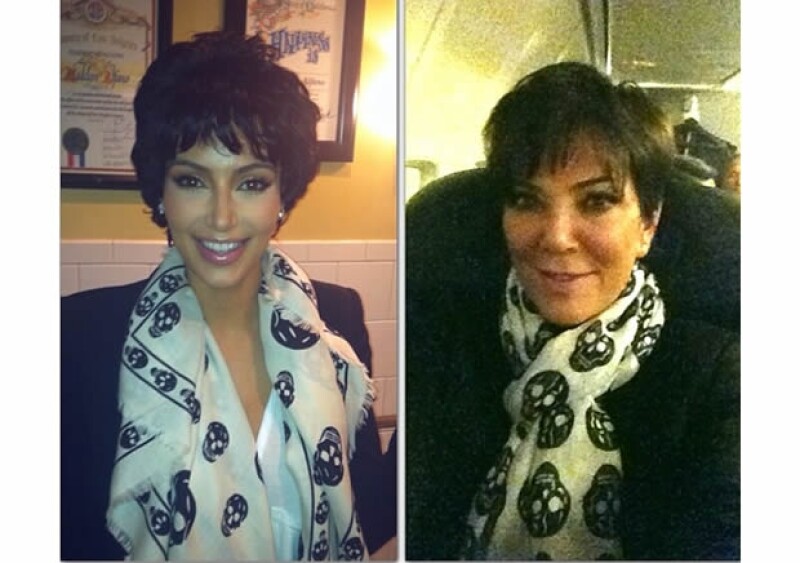 Kim suele bromear con su mamá.