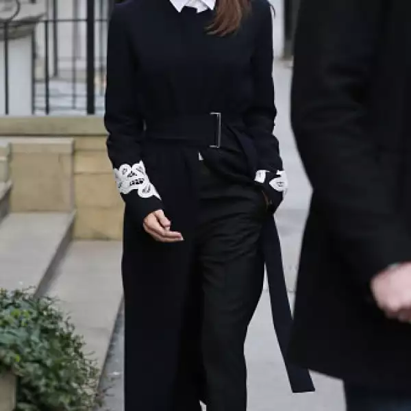 La ex Spice Girl ha declarado que ya no aguanta los tacones, y es por eso que ahora utiliza zapato bajo.