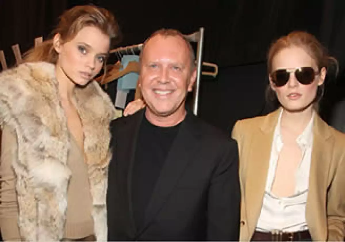 Las ventas de Michael Kors llegarán a 1,000 millones de dólares este año, en comparación con los 400 millones de dólares que vendió en 2007. (Foto: Cortesía Fortune)