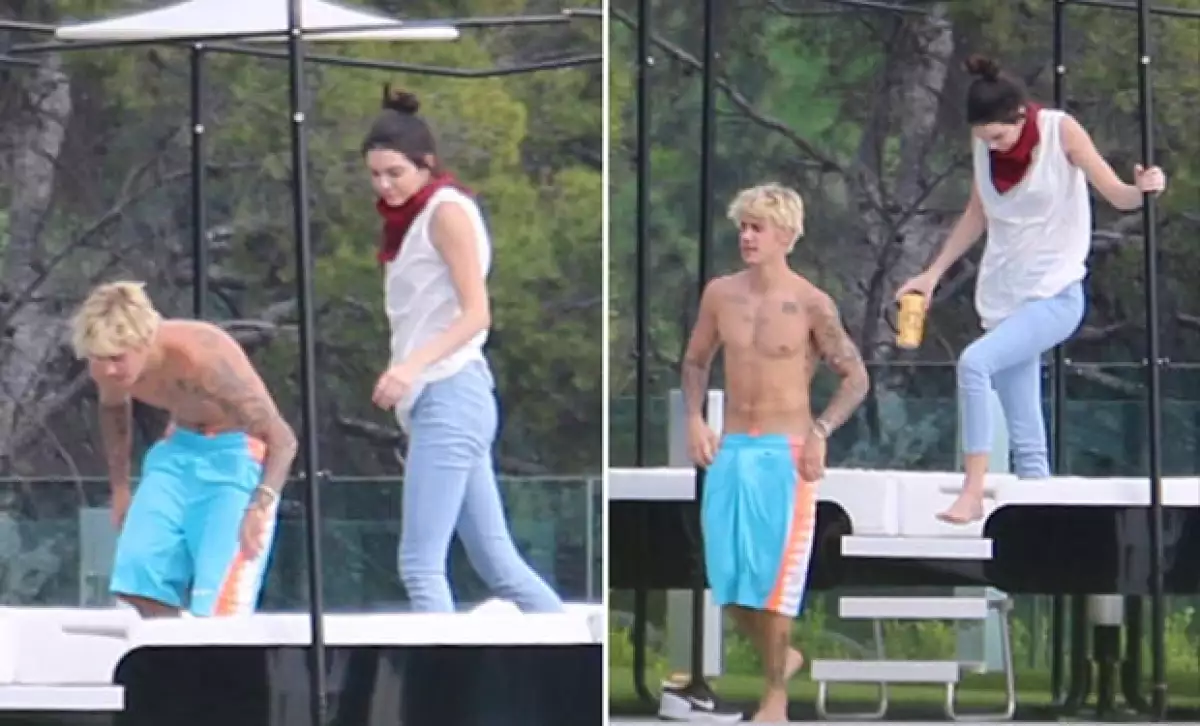 La modelo visitó al astro canadiense en su mansión de Los Ángeles para mostrar sus esculturales figuras en la piscina.