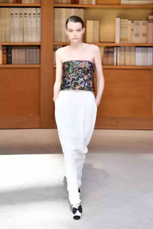 Chanel : Runway - Paris Fashion Week - Haute Couture Fall/Winter 2019/2020