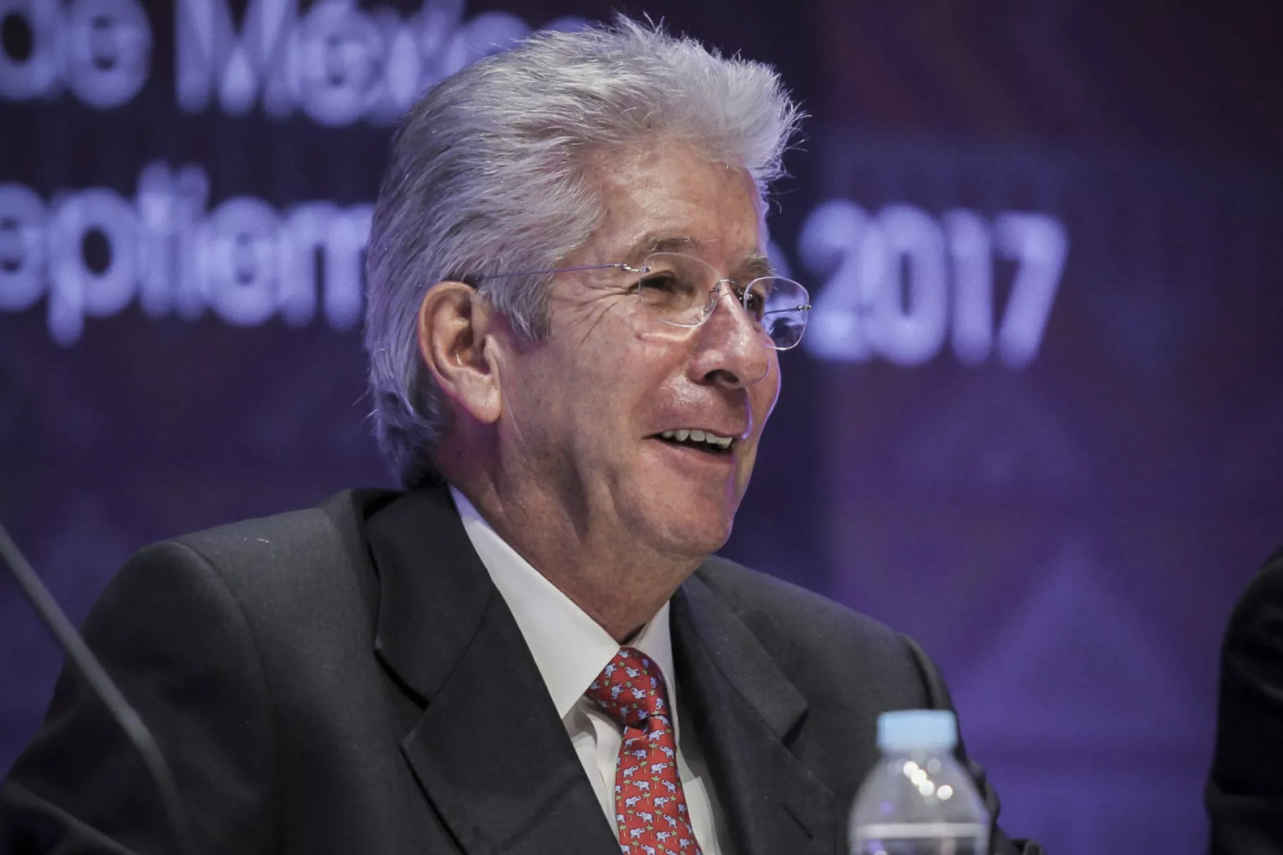Fuentes cercanas al exfuncionario confirmaron a medios nacionales que se encontraba en terapia intensiva.