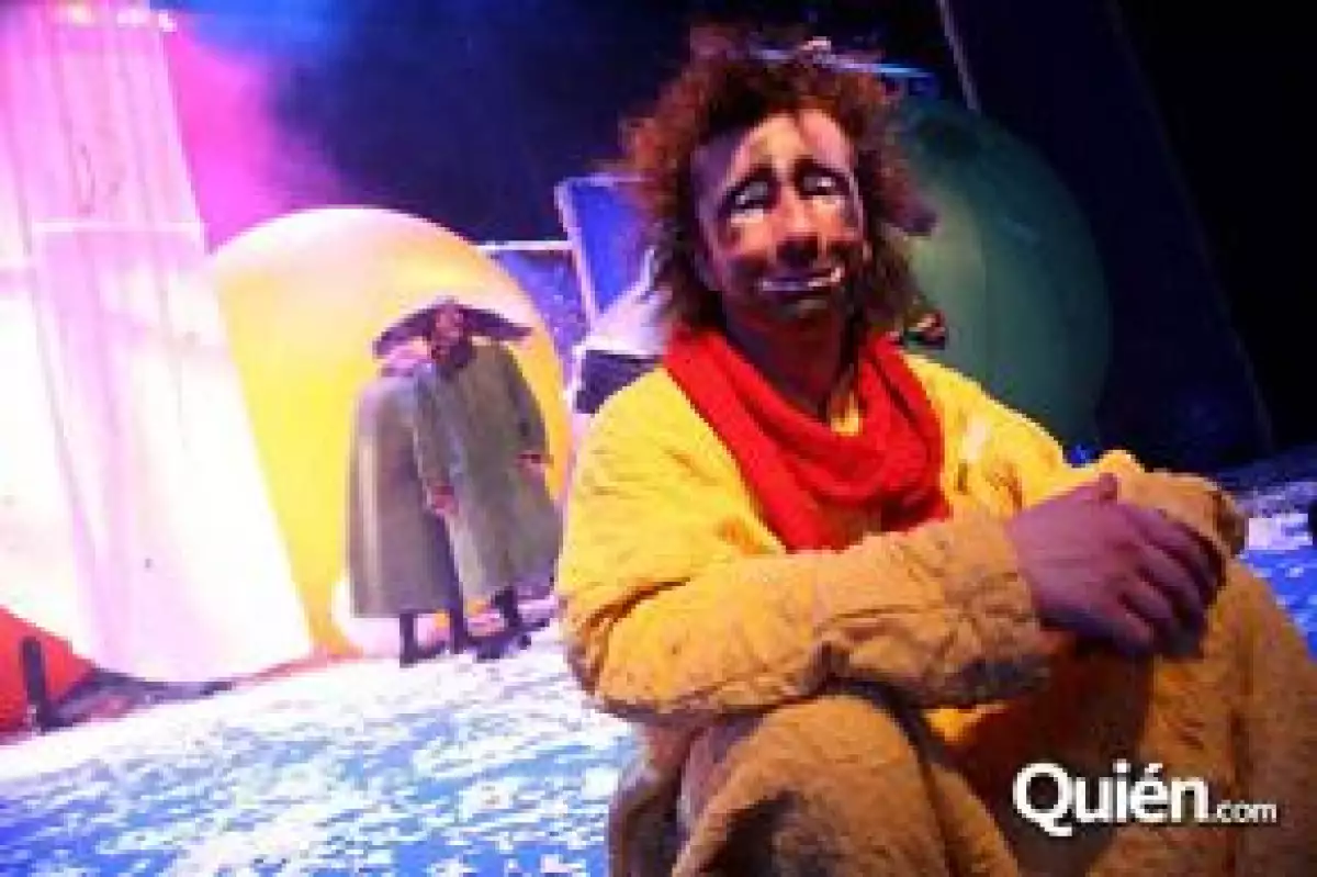 El show, dice su fundador, `es la belleza de un solo copo de nieve que cae suavemente al hombro; el sonido de una risa incontrolable en adultos´