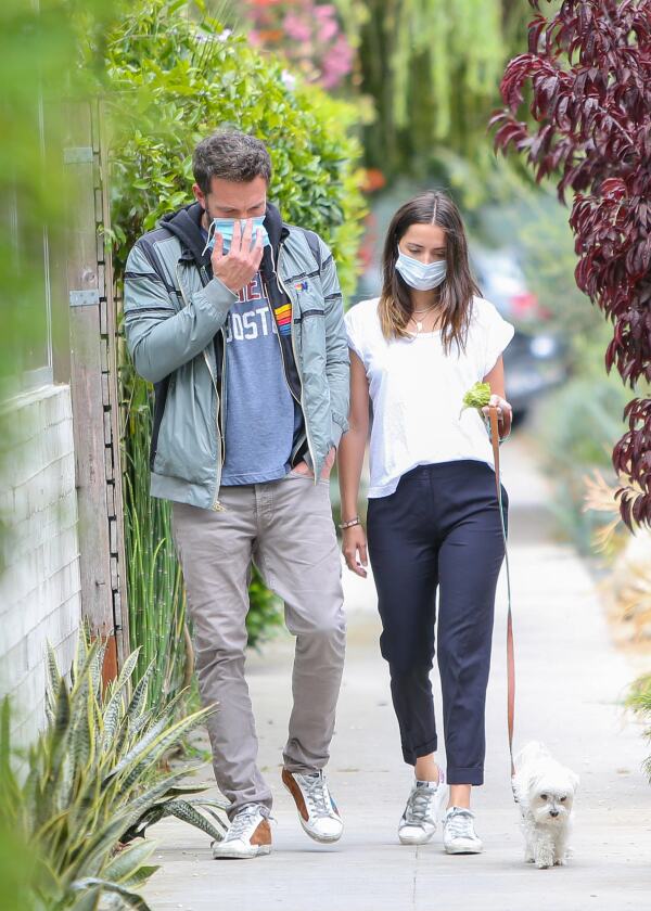 Ben Affleck y Ana de Armas.