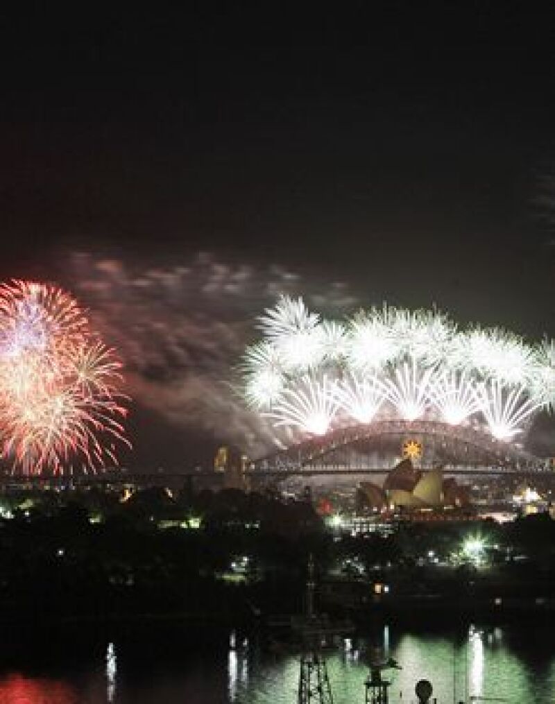 Más de un millón de personas se reunieron en el puerto de Sydney en una espectacular fiesta.