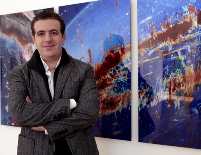 Eduardo Dayán Hirari se inspira en los viajes para comenzar sus obras.