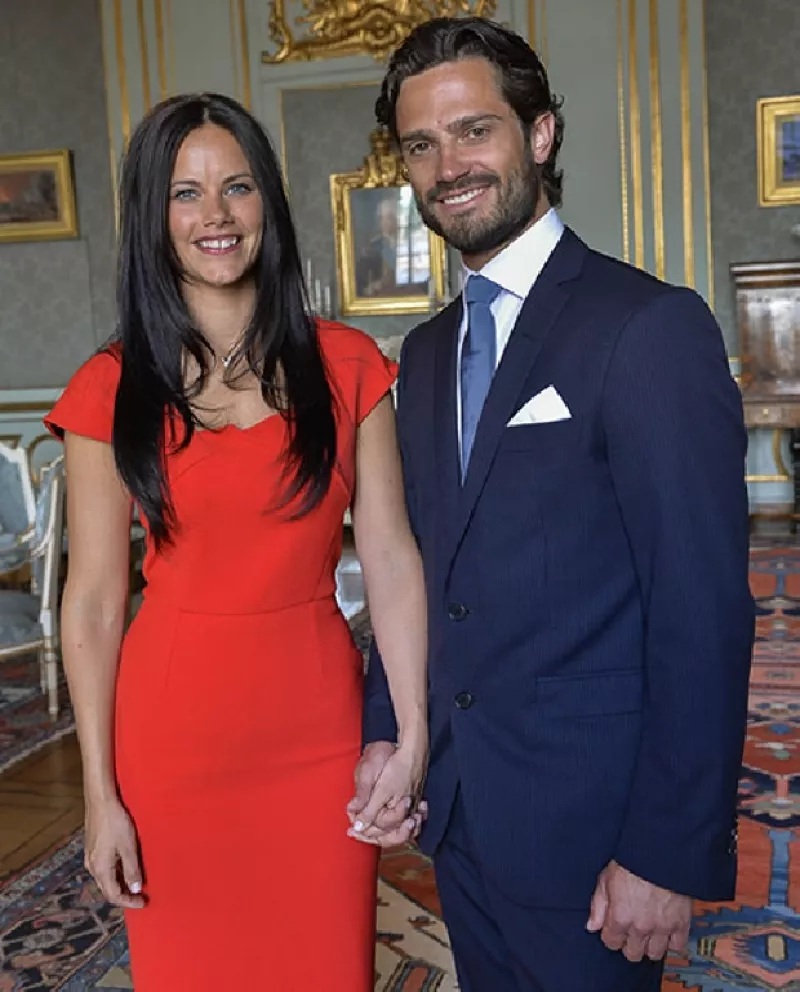 Uno de los solteros más guapos de la realeza se casa, y la afortunada no sólo es plebeya, sino que en algún momento de su vida posó en revistas para adultos. Te presentamos a la futura princesa.