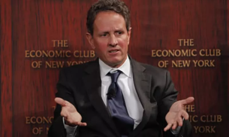 Geithner destacó que el país afronta para finales del 2012 una expiración de los recortes impositivos junto a recortes de gastos. (Foto: Reuters)