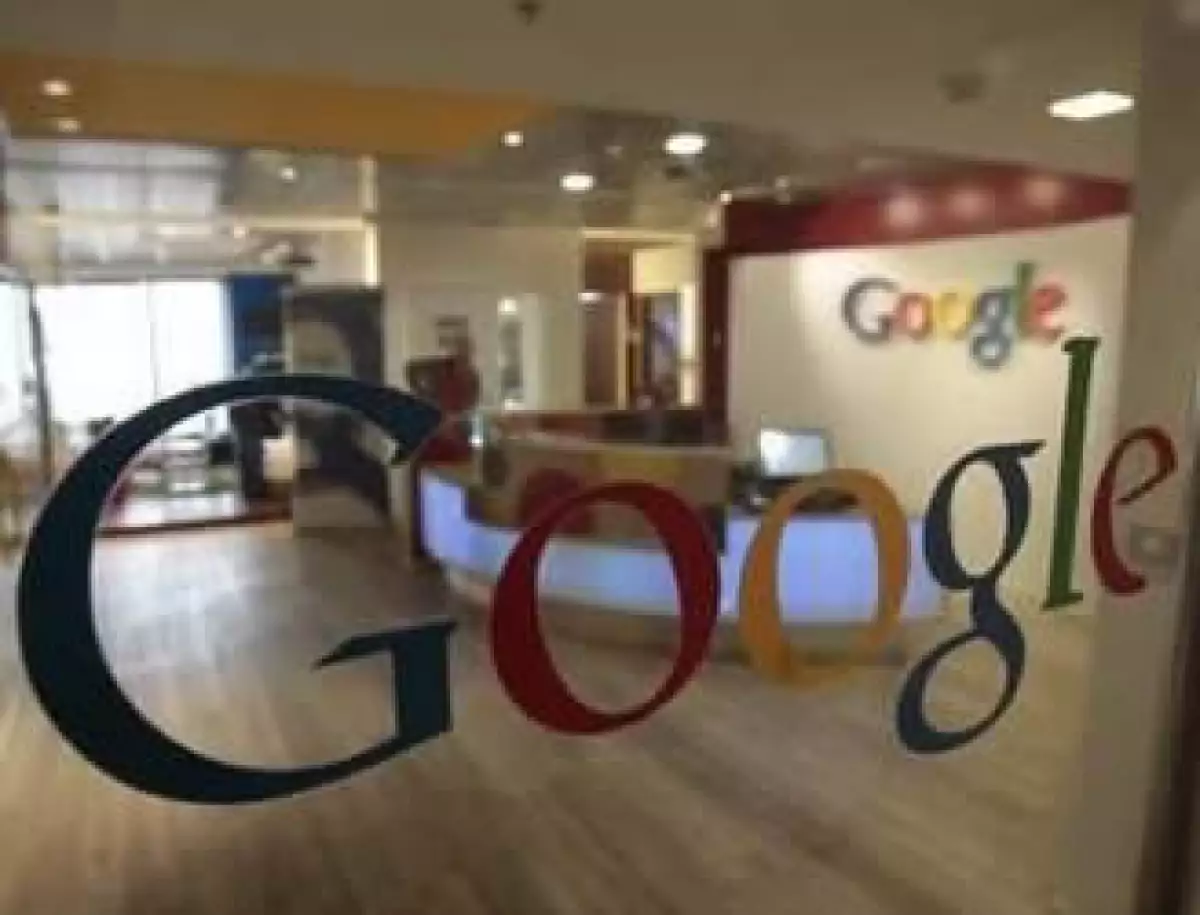 La red social y el buscador han reforzado sus páginas debido al peligro del hackeo de información. (Foto: Reuters)