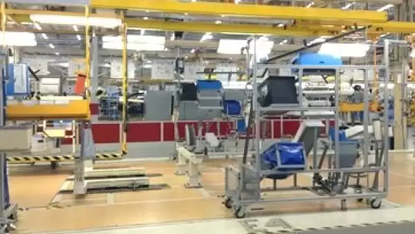 linea de ensamble nissan