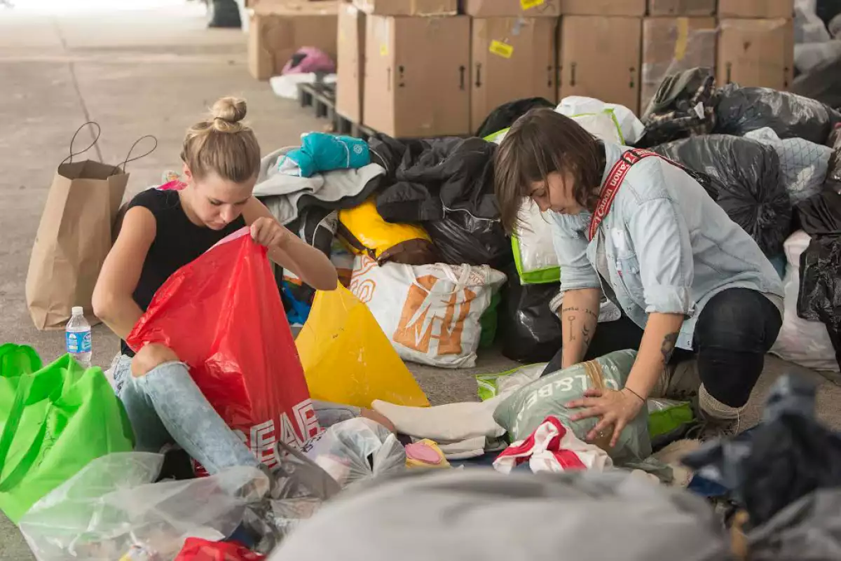 Millenials ayudando durante el sismo del 19 de septiembre.