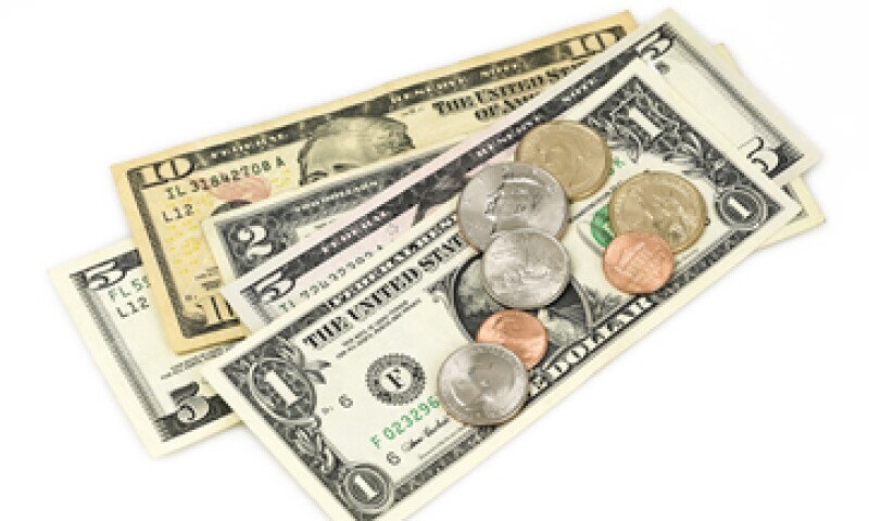 Banxico estima que este lunes el tipo de cambio cotice entre 15.13 y 15.42 pesos por dólar. (Foto: iStock by Getty Images. )