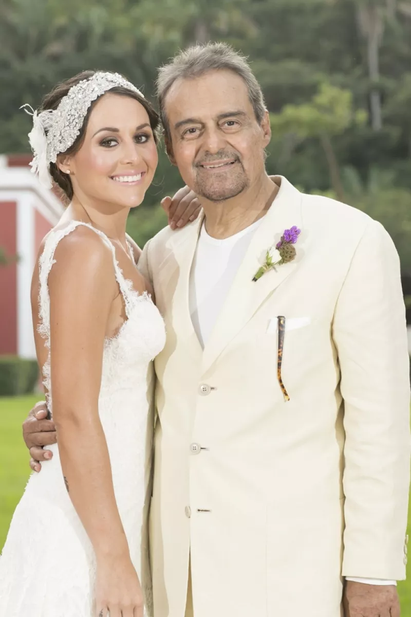 Zuria posó junto a su querido papá, el reconocido actor Gonzalo Vega.