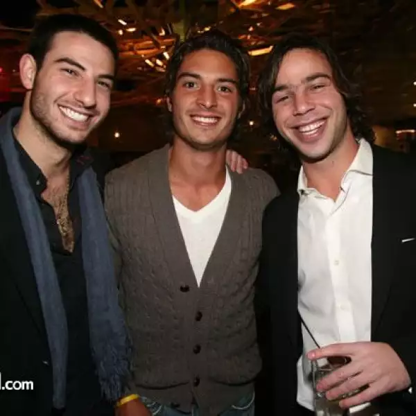 Roberto Siman,Alberto Rivera,Alberto Guindi