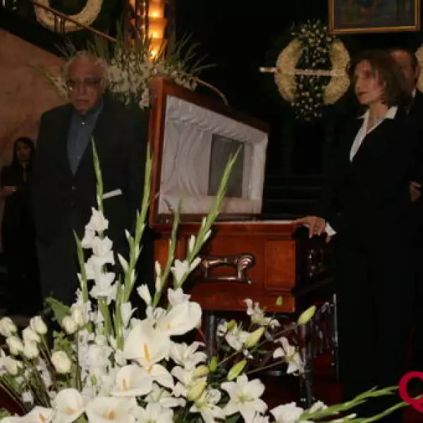 Carlos Monsivais, Ángeles Mastretta