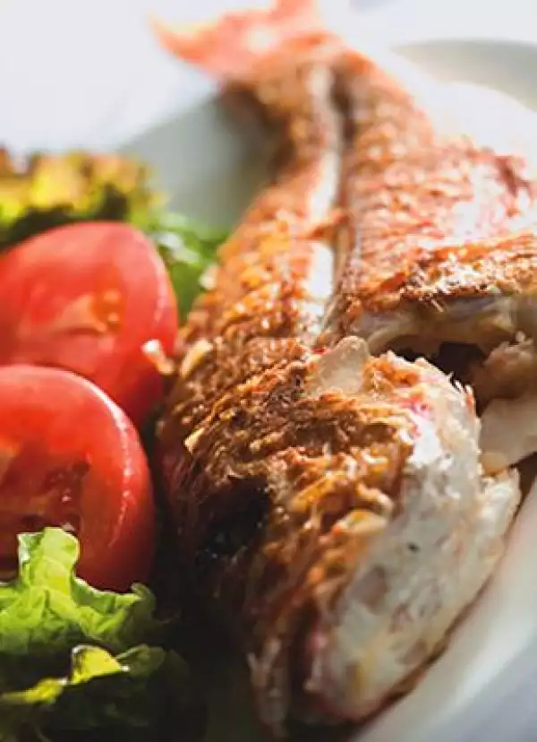 Prueba el huachinango, $245.