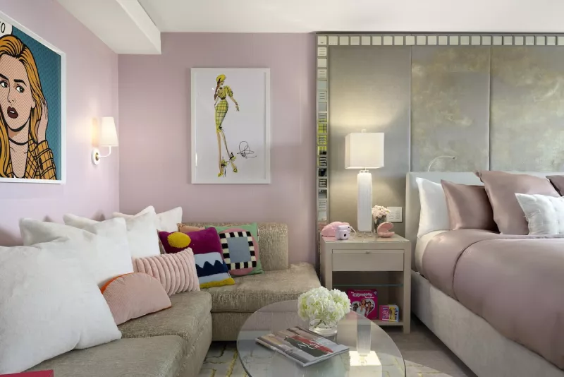 LErmitageBHCluelessSuitehi-res4