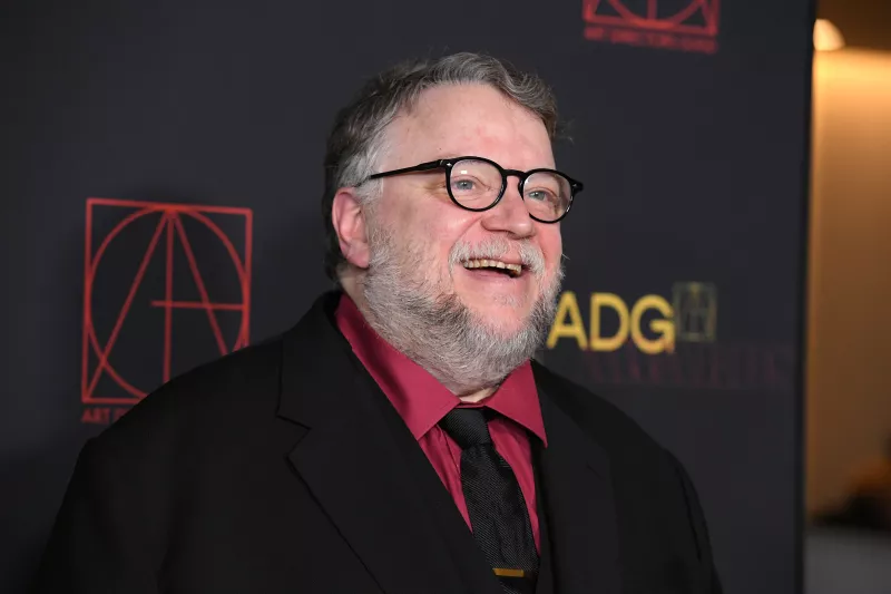 guillermo-del-toro-luciernaga