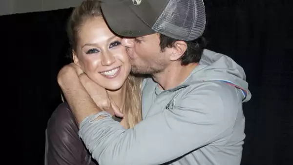 Enrique Iglesias y Anna Kournikova