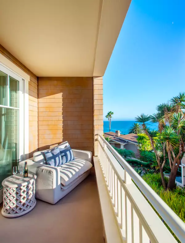 Exclusive Resort