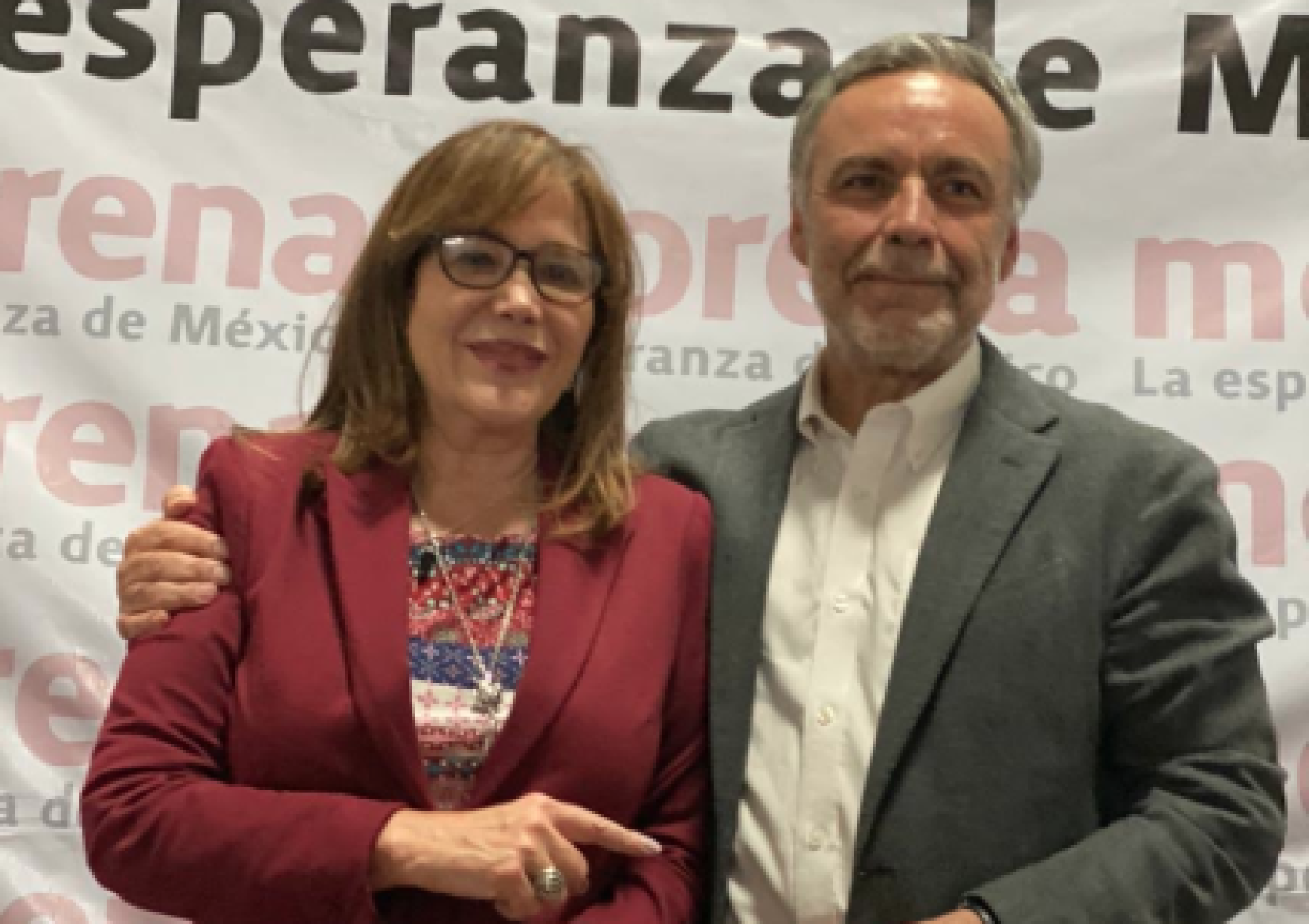 Ramirez Cuellar Muestra Abrazo De Paz Con Yeidckol Polevnsky