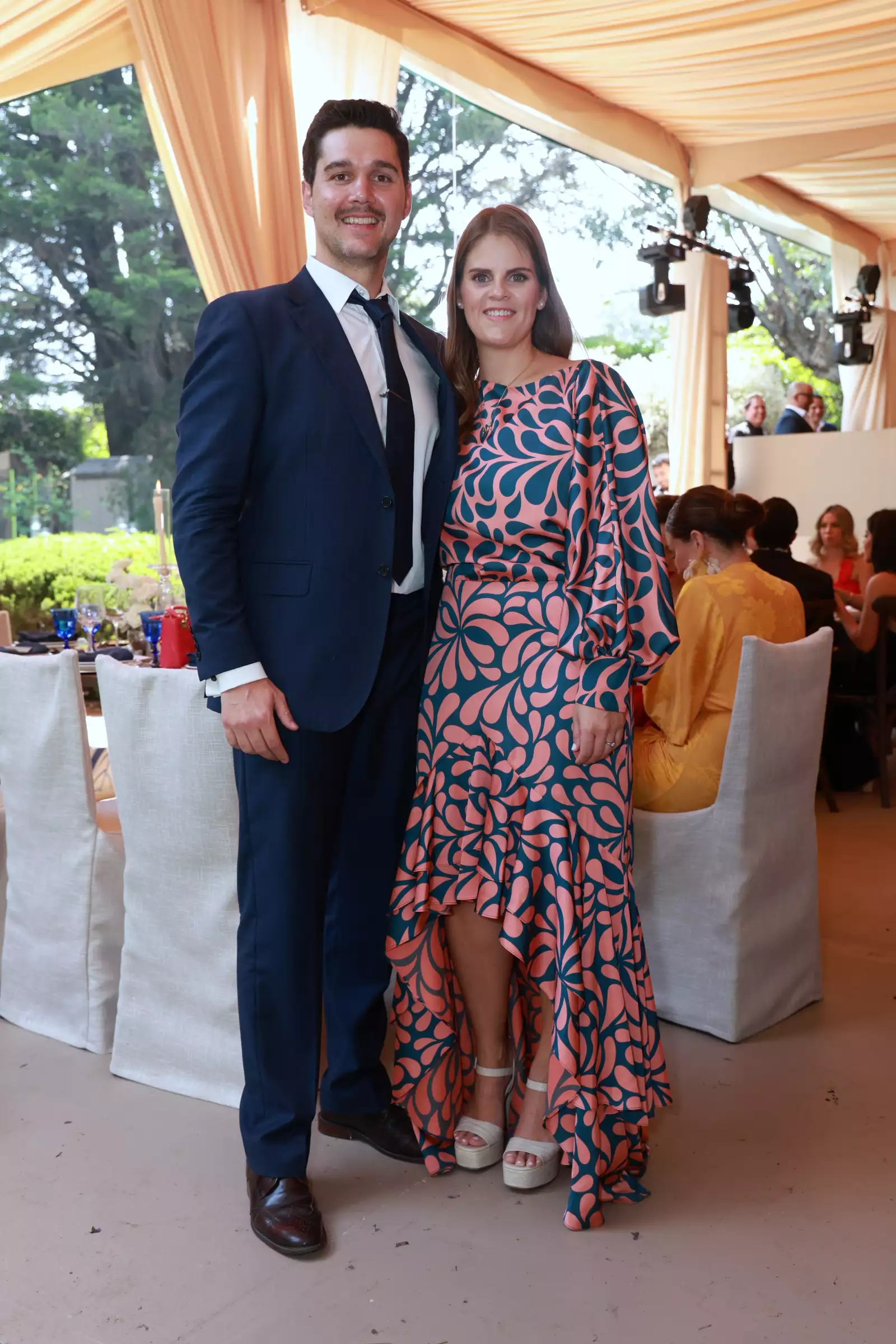 Julio Gómez y Mariel Cepeda 