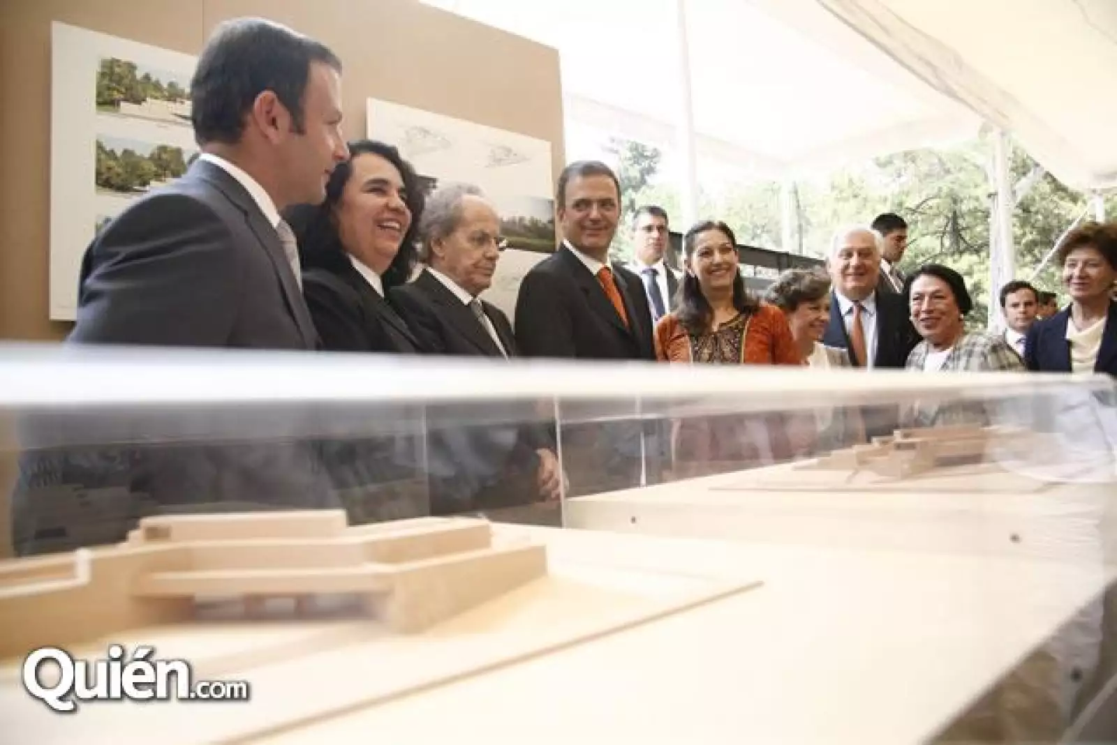 David Cohen,Consuelo Sáizar,Teodoro González de León,Marcelo Ebrard,Teresa Vicencio