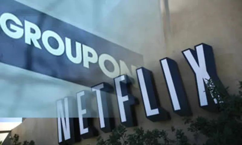 El mercado está castigando los títulos de ambas firmas a media jornada de este martes. (Foto: Especial)