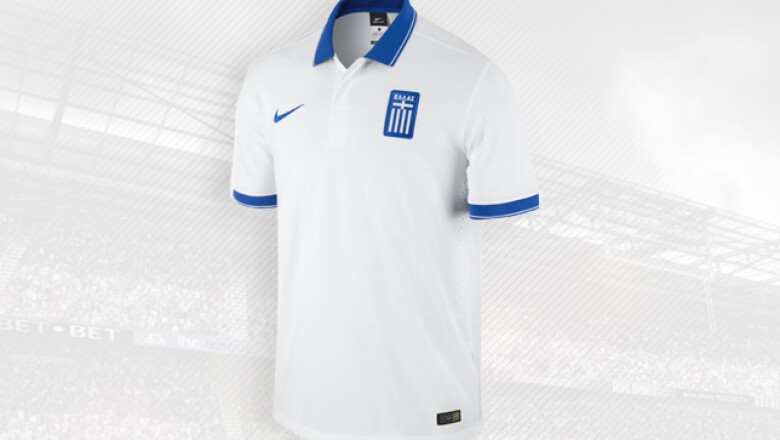 La playera hecha por Nike celebra el espíritu de unidad y la cohesión del equipo griego.